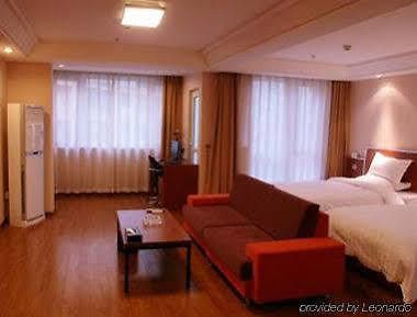 Super 8 Xian Jun Jing Hotel Room photo