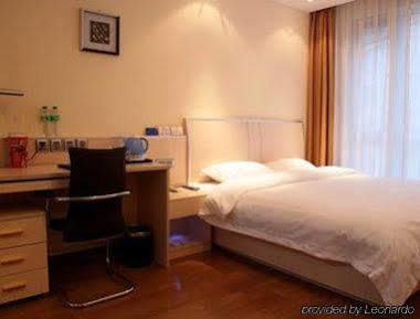 Super 8 Xian Jun Jing Hotel Room photo